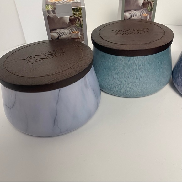 2/$20, 4/$35 - Lg Yankee Candle Set - Natural Wooden Top Doubles As Base!! - Picture 13 of 16